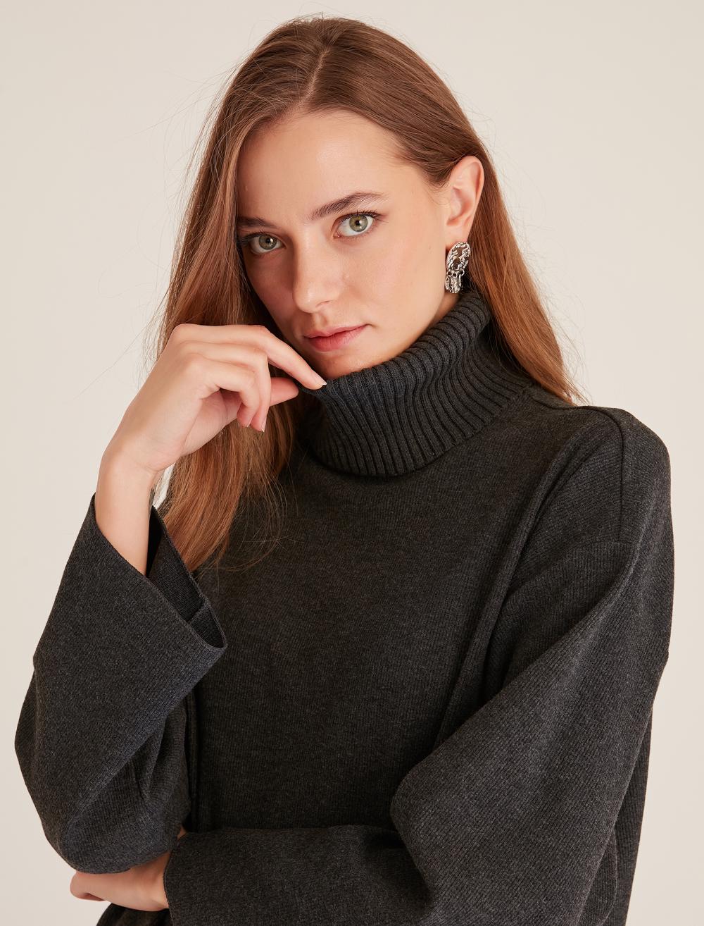 Turtleneck Anthracite Sweatshirt