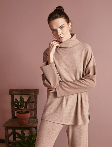 Turtleneck Beige Sweatshirt