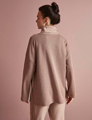 Turtleneck Beige Sweatshirt