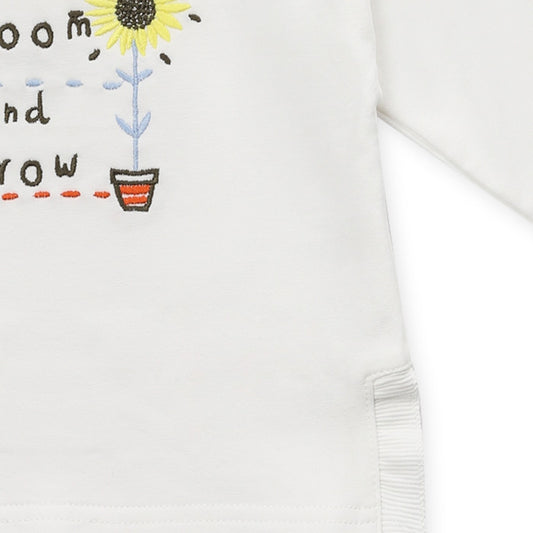 Bloomy White Sweatshirt